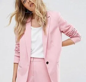 Костюмы и жакеты